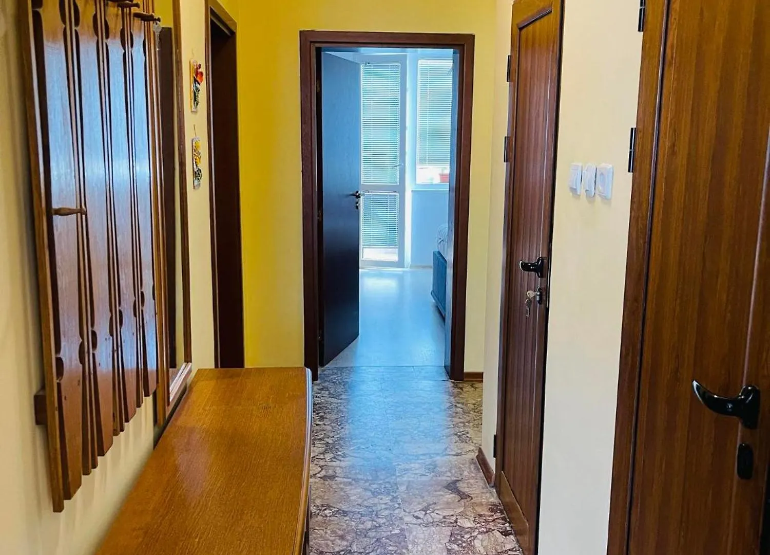 Sunny Cozy Flat In The Centre, Close To Beach, 4 Rooms, 105Sqm Varna
